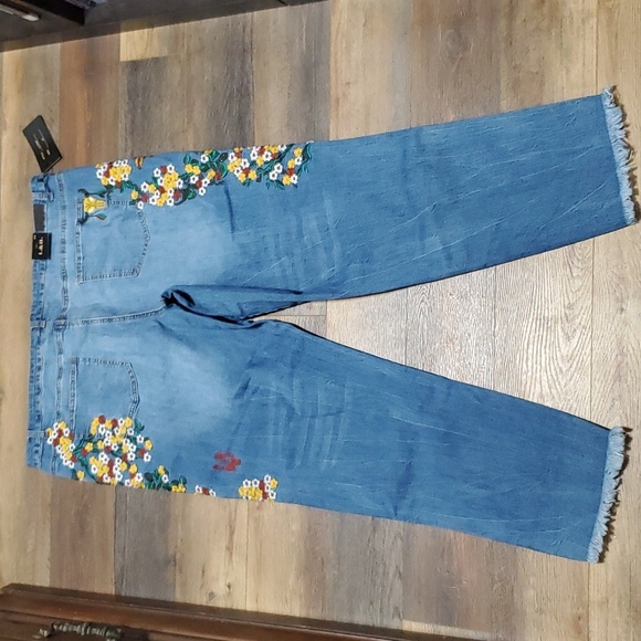 Lucky & Blessed Blue Embroidered Boyfriend Women Jeans - Set of 2 Diff Pairs - Picture 8 of 15